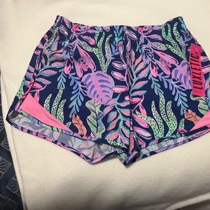 NWT Lilly Pulitzer Ocean Trail shorts XXS